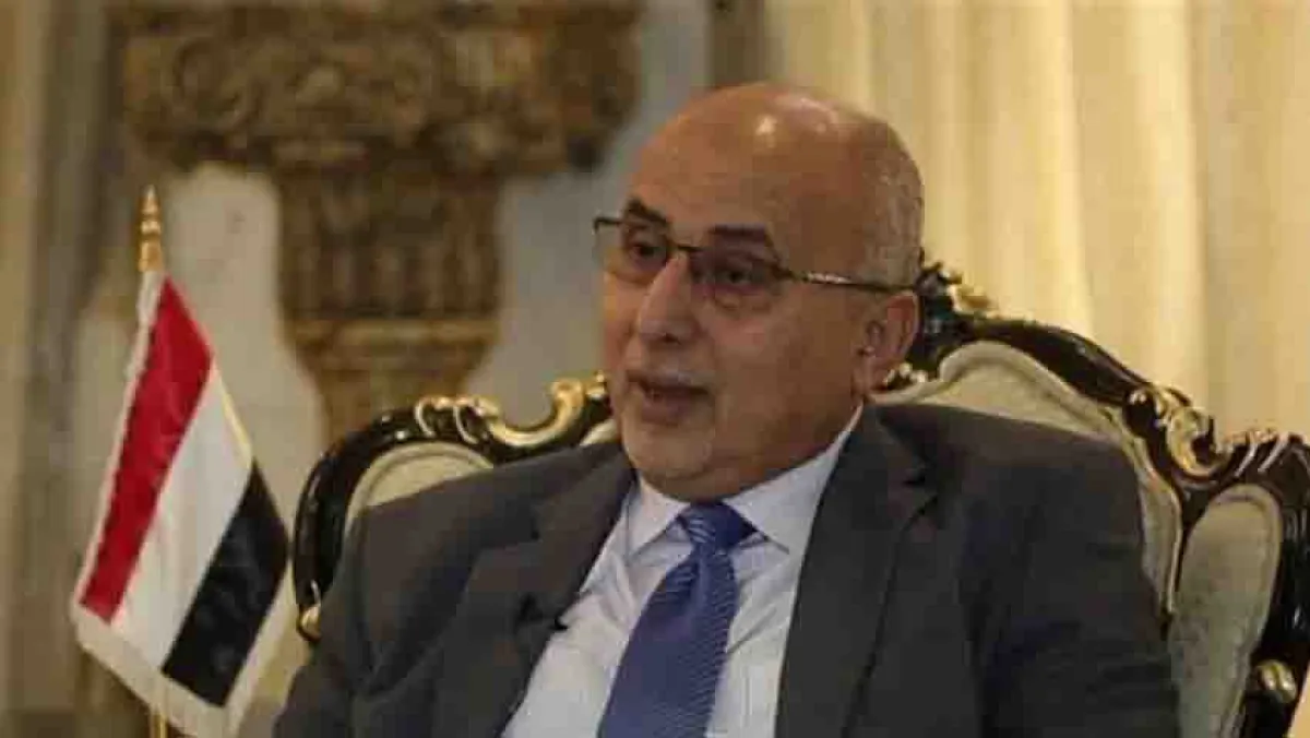وزير يمني سابق يحذر من عبث “يقوض دولة الوحدة”