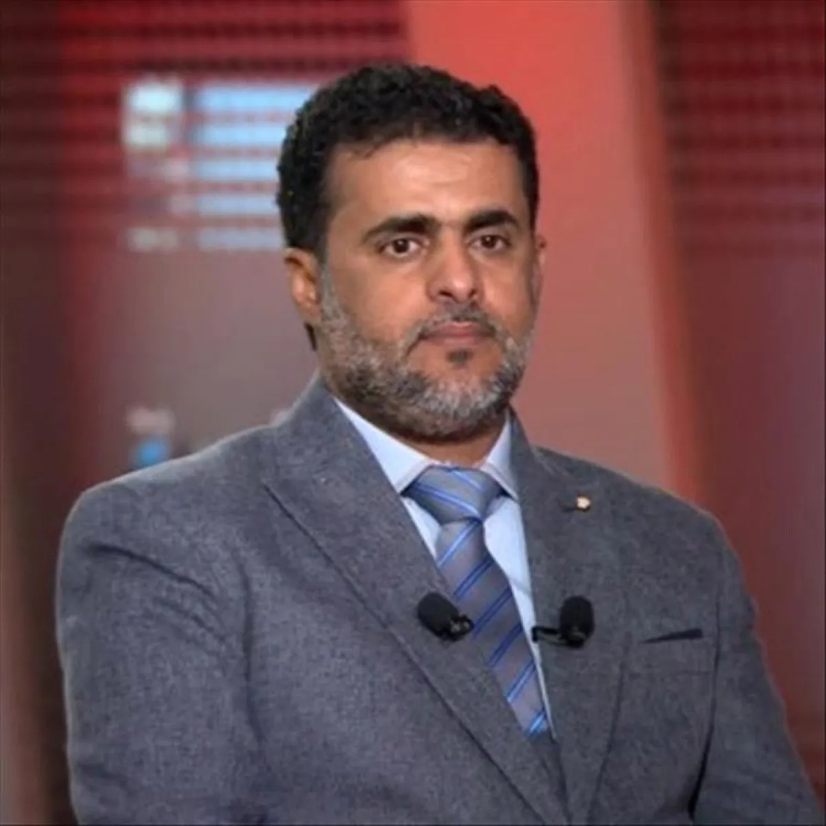 كاتب سياسي: الدولة تمضي نحو تعزيز حضورها.. وعدن تستحق دعمًا مضاعفًا