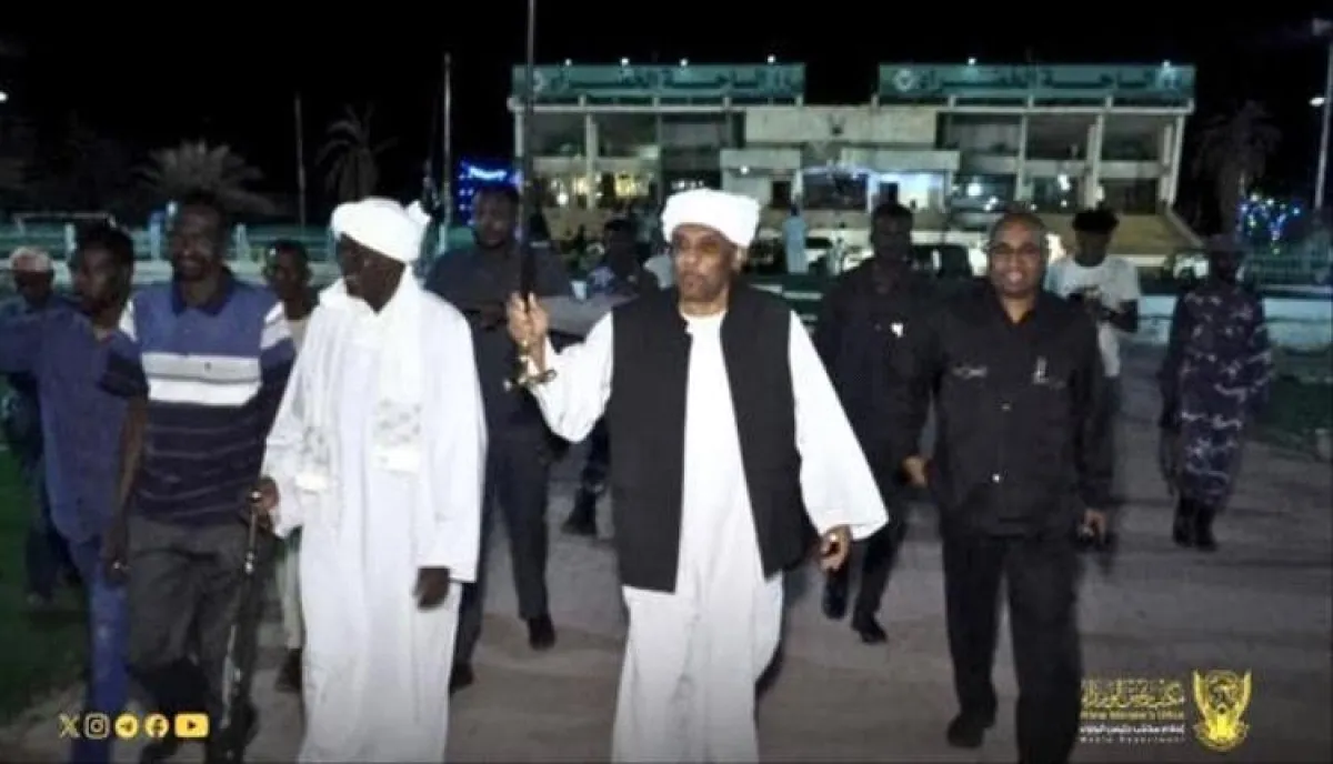 كامل إدريس: العاصمة الخرطوم آمنة وندعو المغتربين للعودة