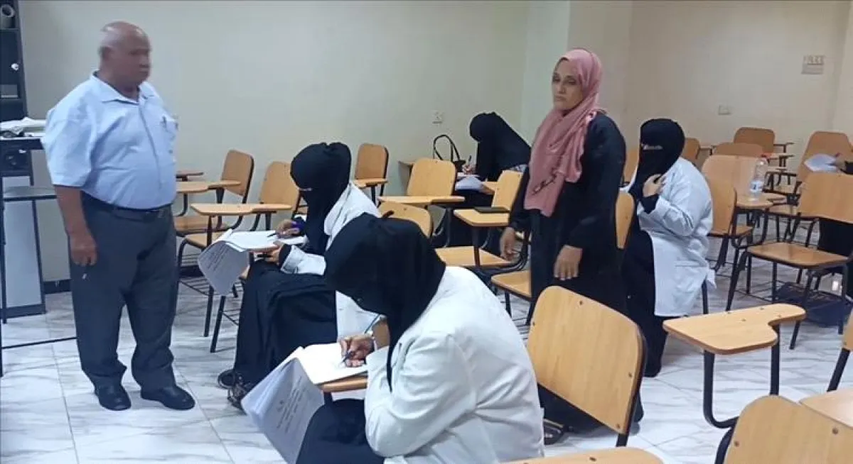 مدير مستشفى الصداقة يدشن الامتحان الكتابي للعلوم الأساسية لبرنامج ماجستير أمراض النساء والتوليد في عدن