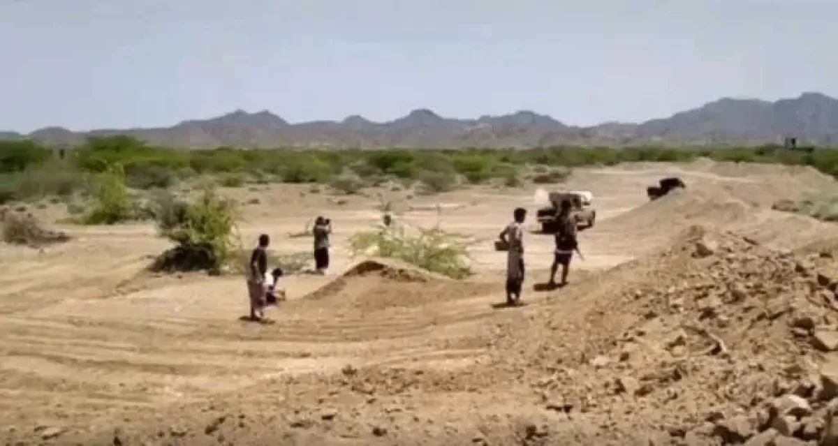 انفجار مفاجئ يصيب أربعة أطفال أثناء اللعب جوار منزلهم غربي اليمن