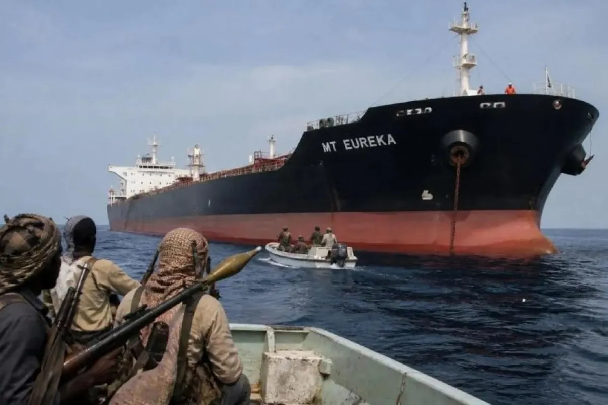 اخر بيان أُصدر اليوم الاحد بشأن حادثة اختطاف ناقلة النفط من قبل إعلام خفر السواحل اليمنية – عدن