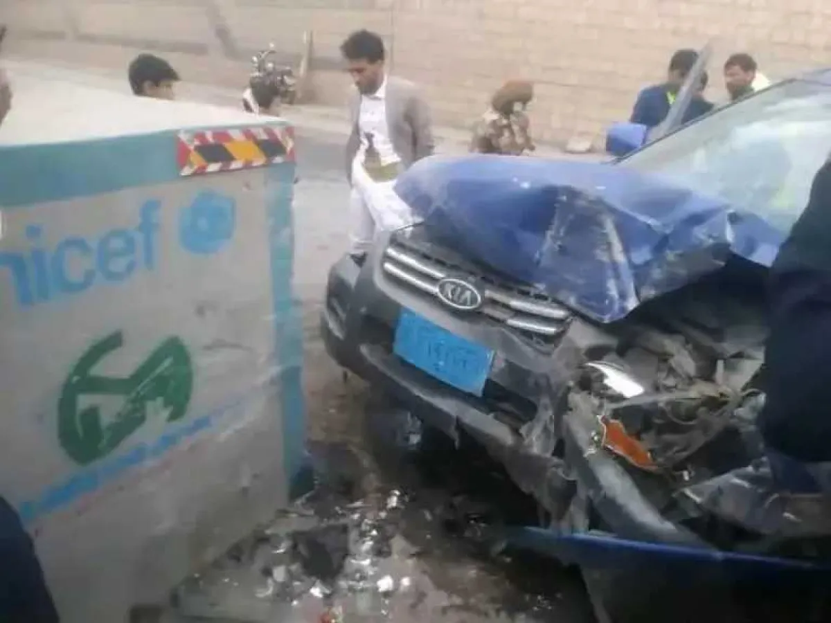 وفاة 3 أشخاص بينهم امرأة وإصابة 6 آخرين بسبب حفرة مجاري وسط صنعاء