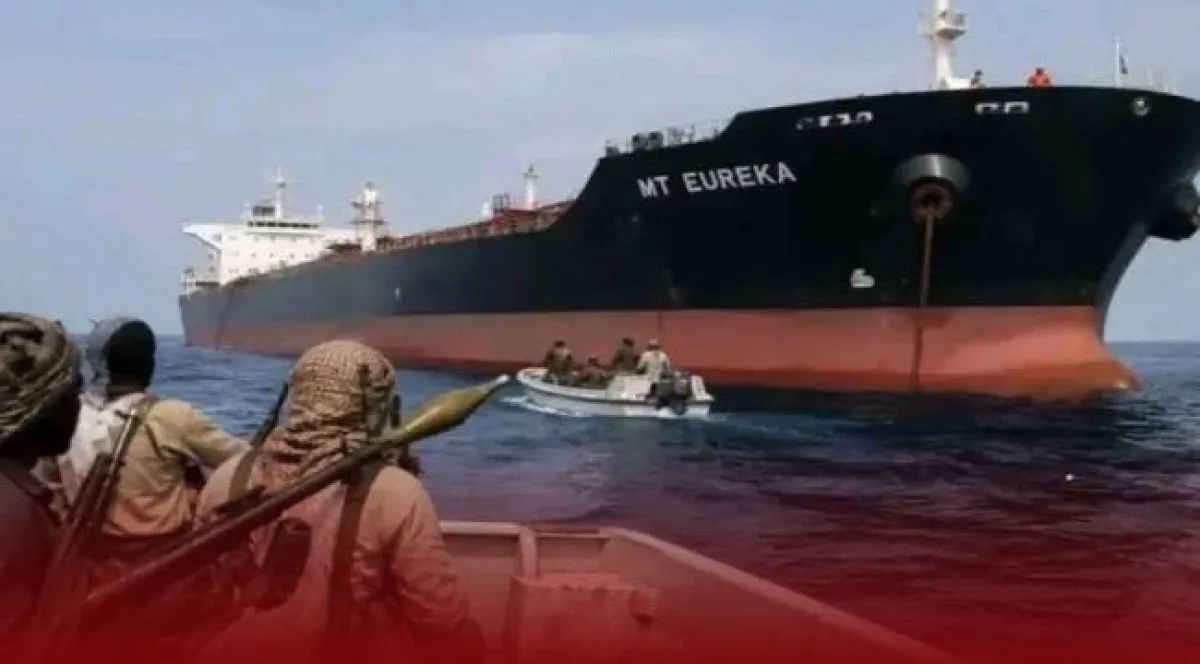خفر السواحل : ناقلة النفط المختطفة تقترب من المياه الصومالية ودورياتنا عادت لقواعدها بسبب القيود العملياتية