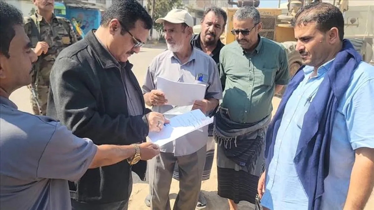 مدير عام المنصورة يدشن مشروع استكمال مكاتب السلطة المحلية