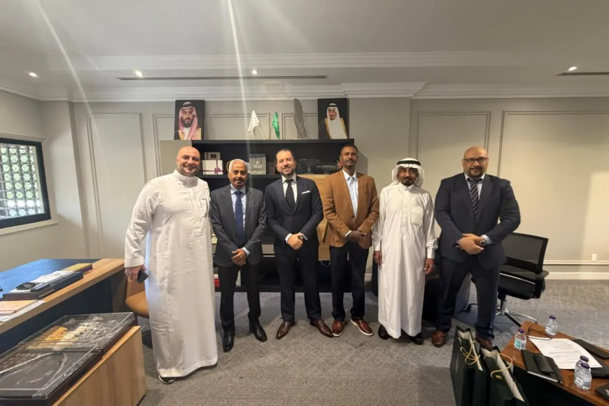 الحيقي يبحث مع شركة الخليج العالمية للطاقة آلية تنفيذ الطاقة الإسعافي بقدرة 200 ميقاوات لتعزيز استقرار الكهرباء