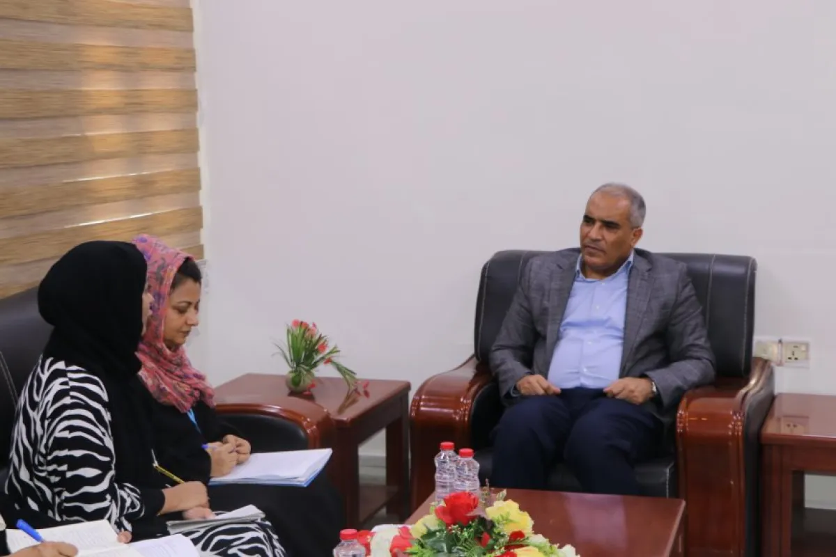 وزير التربية (العبادي) يلتقي وفد منظمة الغذاء العالمي بعدن