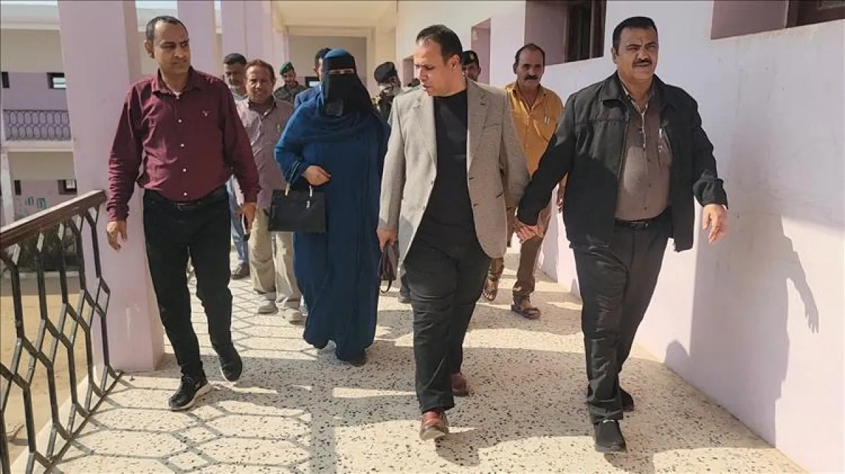 "الداؤودي" يشيد بمستوى الإعداد والترتيب لإمتحانات النقل الأساسية والثانوية بمدارس البريقة