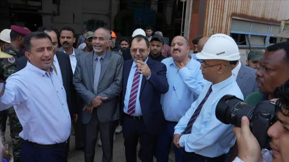 زيارة رئاسية مفاجئة لمحطة الحسوة تؤكد توجهًا لتعزيز قطاع الكهرباء في عدن