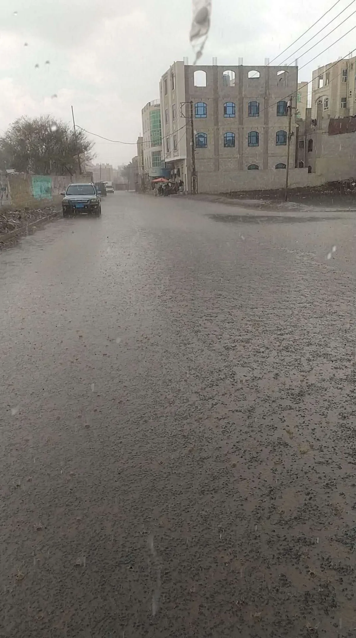 هطول أمطار غزيرة على صنعاء