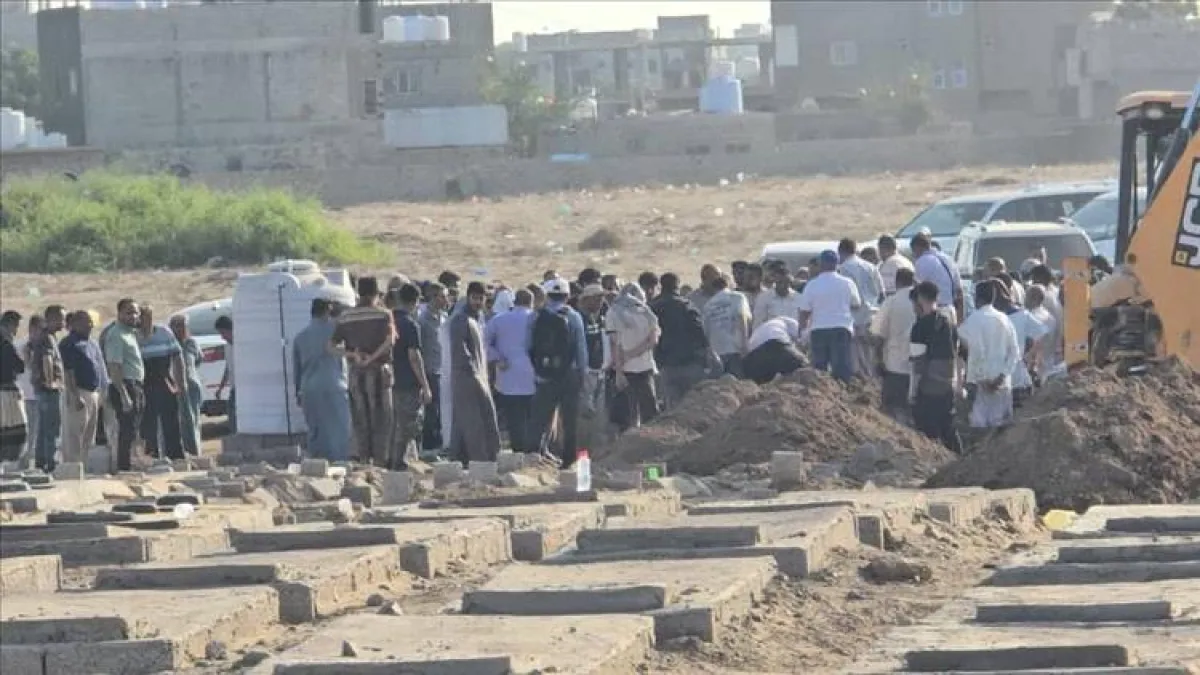 في موكب مهيب.. عدن تودّع وسام قائد وسط حزن واسع ومطالب بالمحاسبة