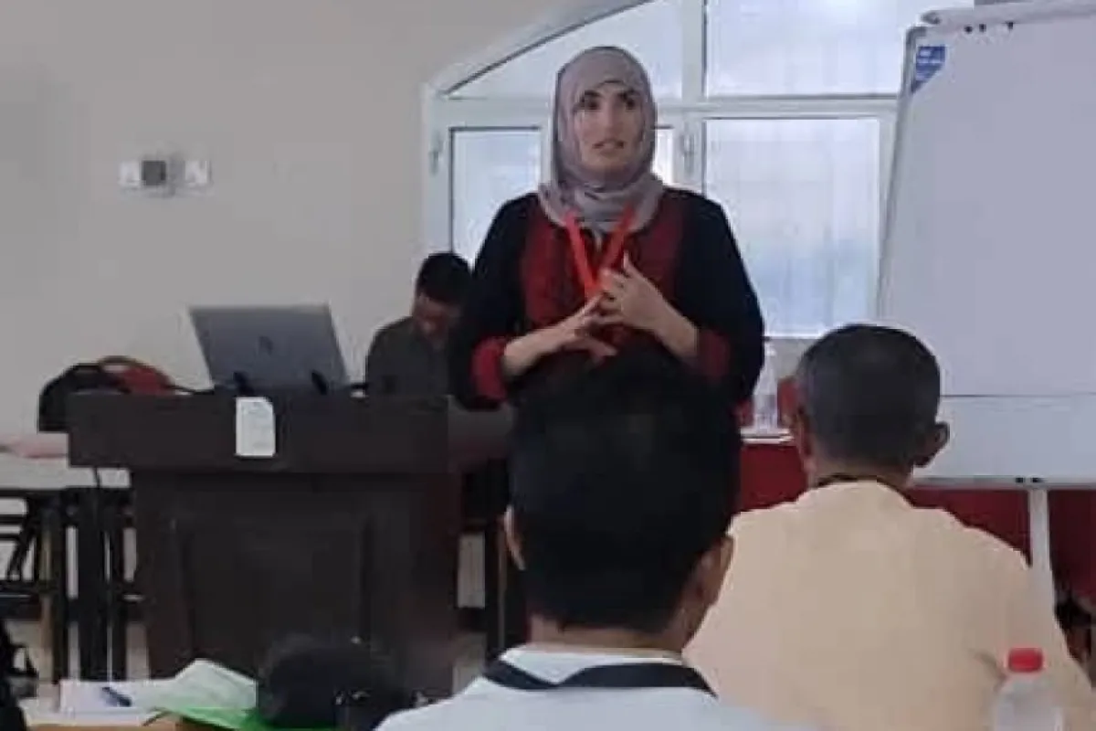 بالتعاون مع الصليب الاحمر تدشين دورة "إدارة الإصابات الجماعية" م /عبود العسكري بالتعاون مع الصليب الأحمر.
