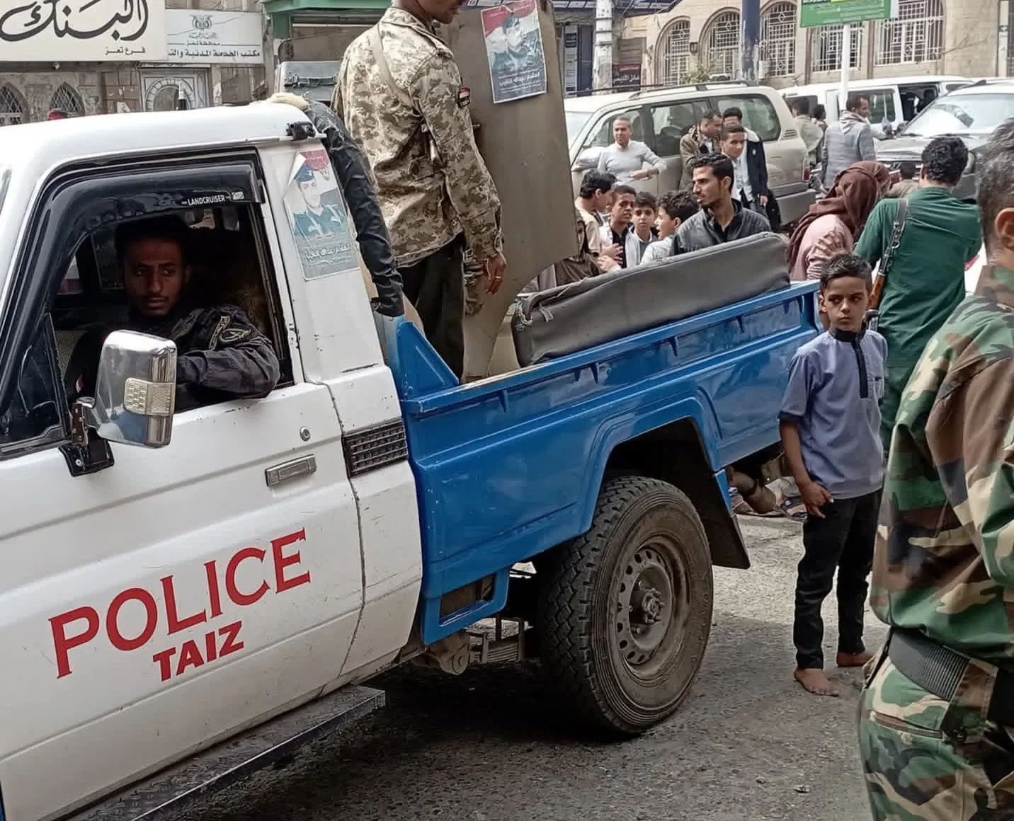 شرطة تعز تعلن القبض على مطلوب أمني في قضية قتل تعود لـ2015