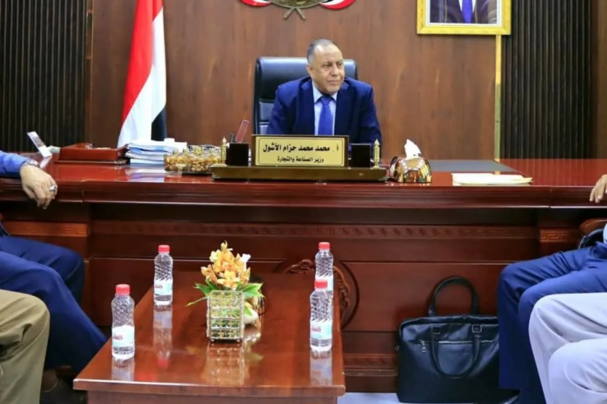 وزير الصناعة يؤكد التوجه نحو تعظيم استغلال الموارد المحلية وتوطين الصناعات التعدينية