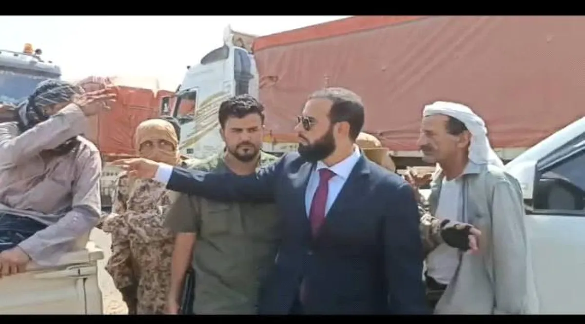 محافظ أبين يقود حملة أمنية حاسمة لإنهاء تقطع لعصابة مسلحة - شاهد فيديو 