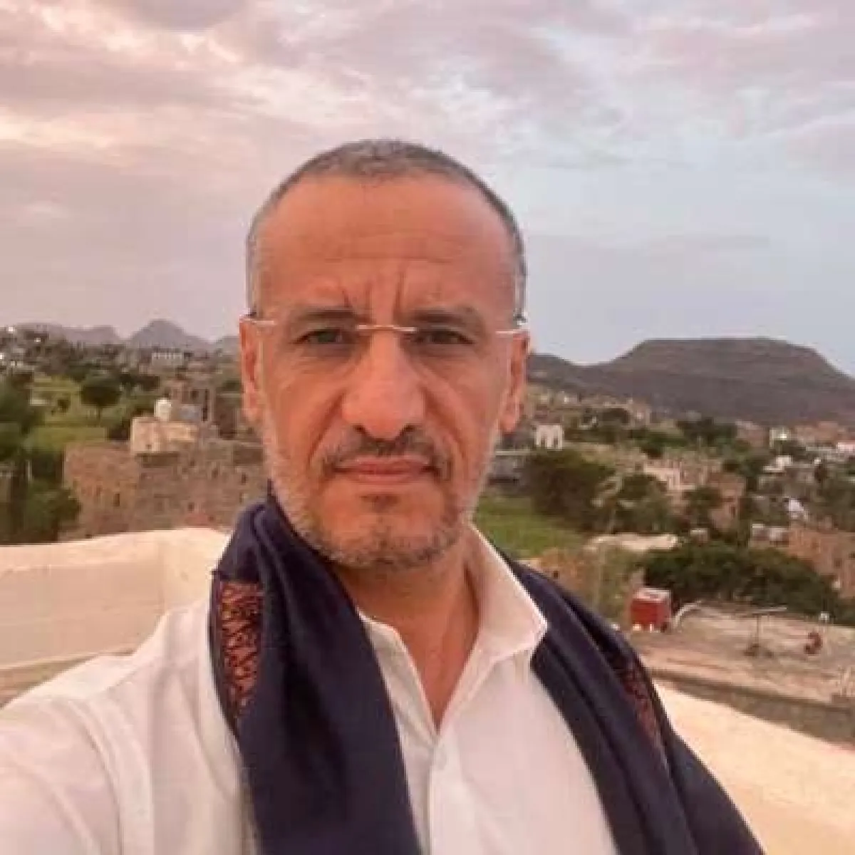 سكرتير الرئيس الراحل صالح يعلّق على استمرار التوتر بين الرياض وطهران  