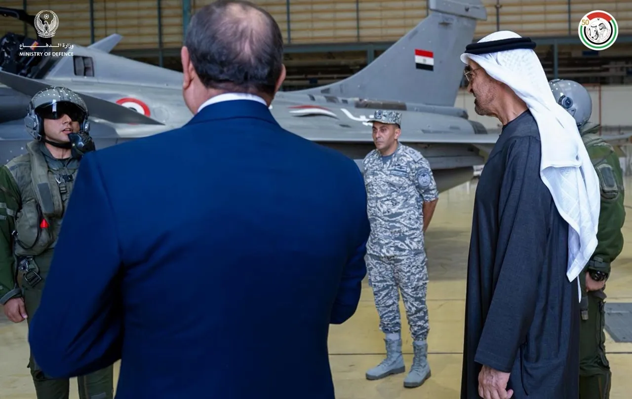 محمد بن زايد والسيسي يتفقدان “مفرزة مقاتلات مصرية” في الإمارات ويبحثان التطورات الإقليمية