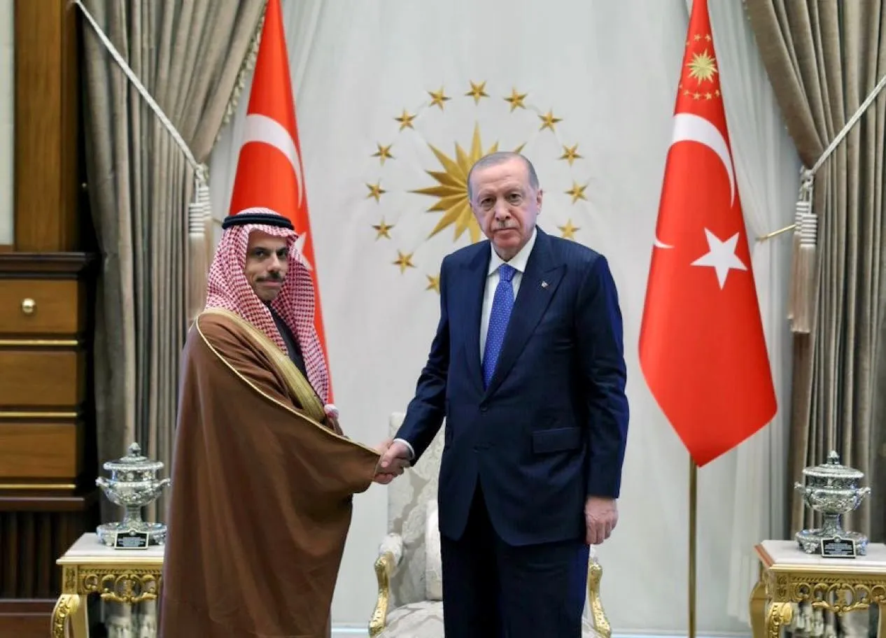 السعودية وتركيا توقعان اتفاق إعفاء متبادل من التأشيرات  لحاملي الجوازات الدبلوماسية