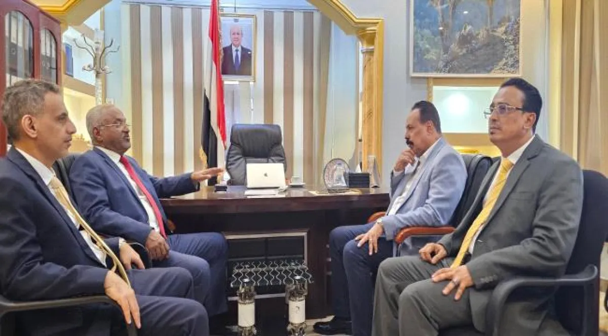 تنفيذاً لامر مجلس الوزراء رقم (2) لعام 2026م.. تدشين أول اجتماع ثنائي بين وزارتي الإدارة المحلية والأشغال العامة والطرق ضمن أعمال اللجنة الوزارية