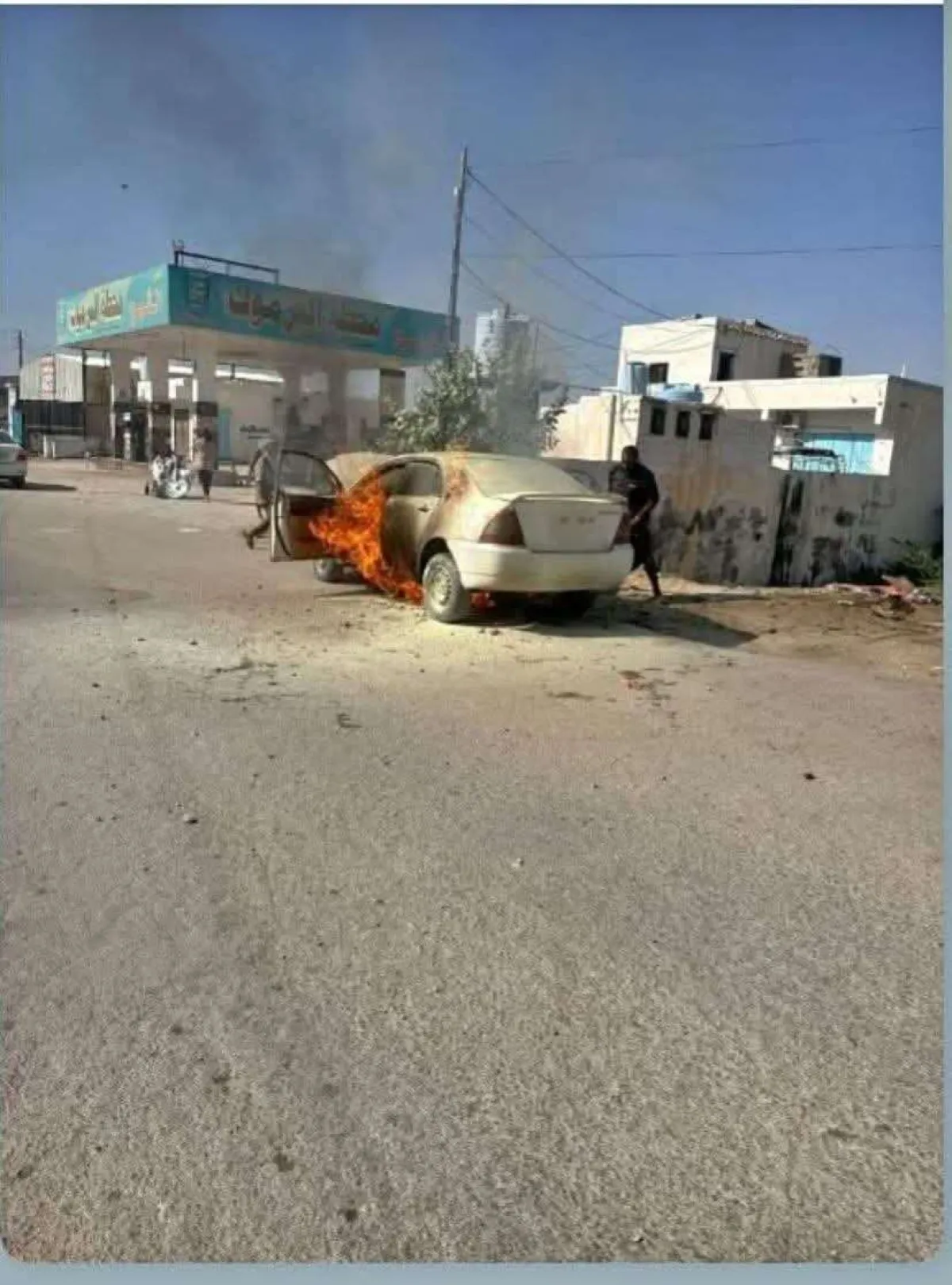 احتراق سيارة مواطن في شبوة(صورة)