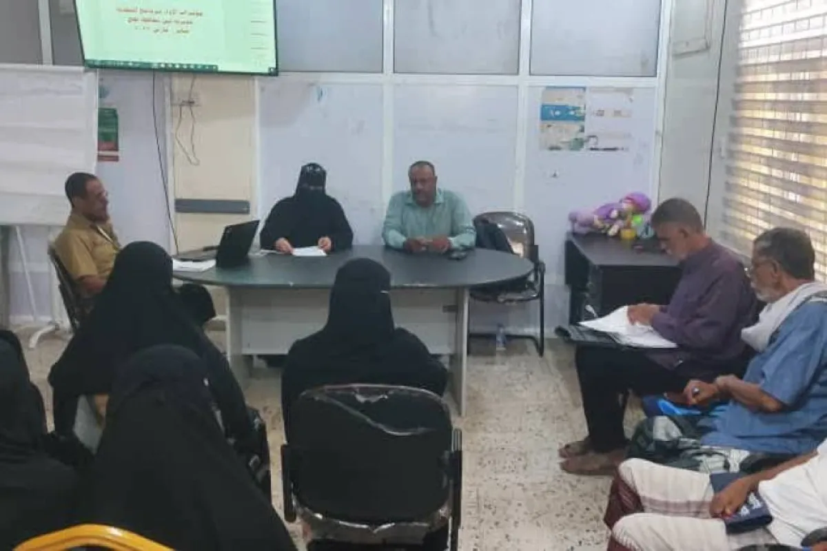 مدير مكتب الصحة بمديرية تبن يراس اجتماعا لمدراء المواقع الصحية لمناقشة مؤشرات حالات سوء التغذية 