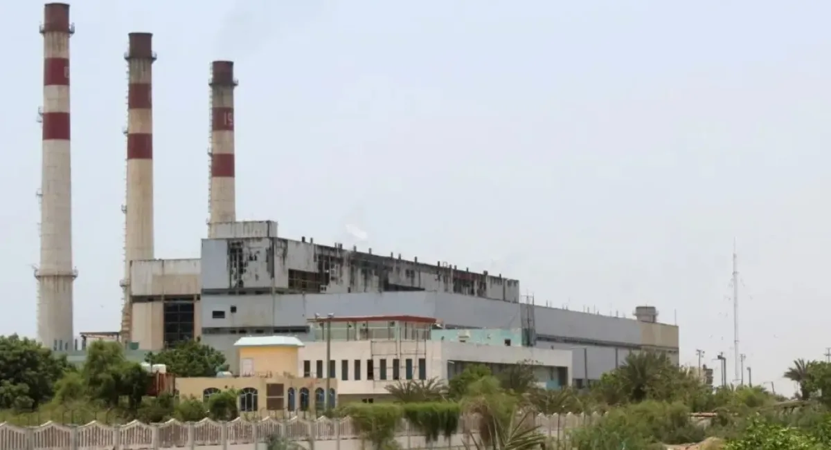 خطوة حكومية مرتقبة تهز الشارع في عدن والمناطق المحررة