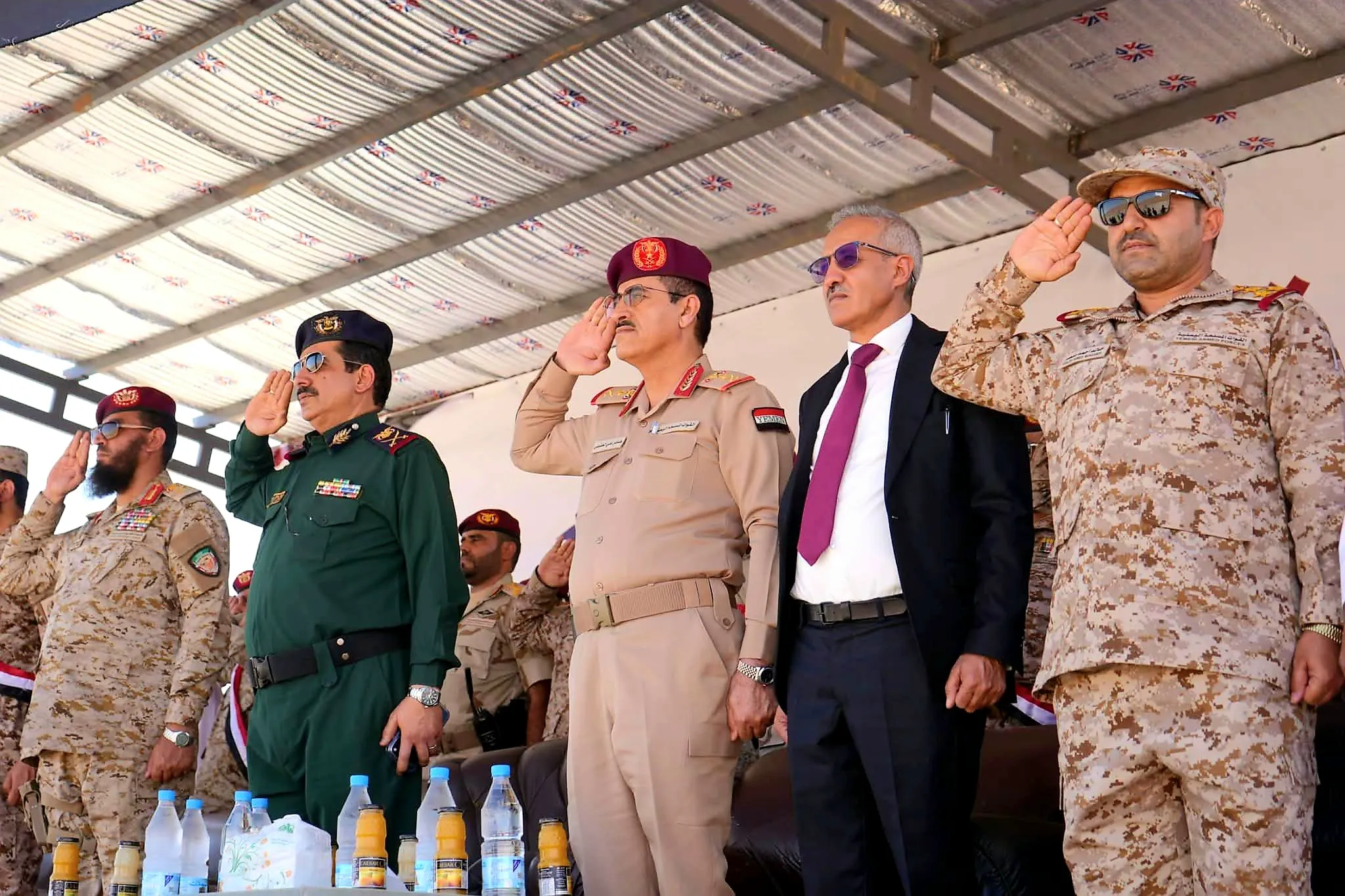 وزيرا الدفاع والداخلية يتفقدان منفذ الوديعة ويؤكدان رفع الجاهزية لحماية المنافذ ومصالح الدولة