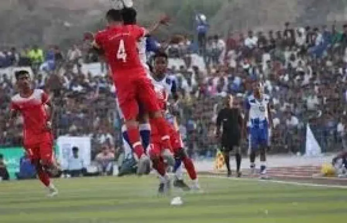 شعب حضرموت يتصدر الدوري اليمني بفوزه على تضامن  حضرموت