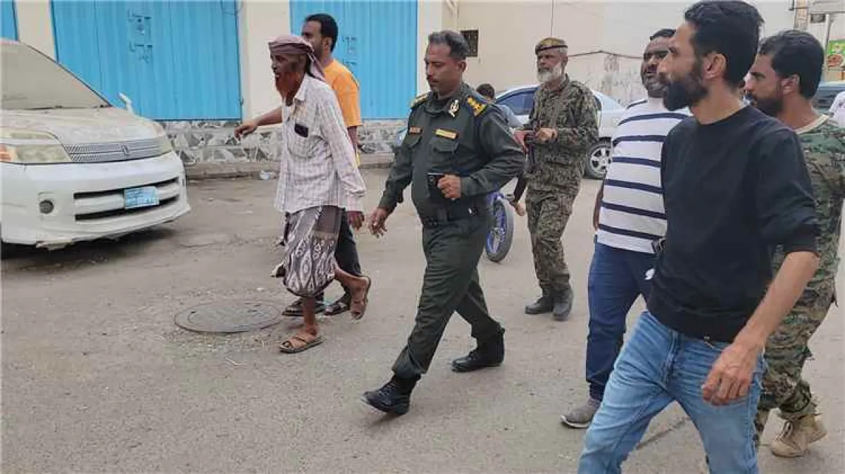 الداؤودي: تواصل حملة إزالة التعديات على الشوارع العامة بمدينة إنماء في البريقة