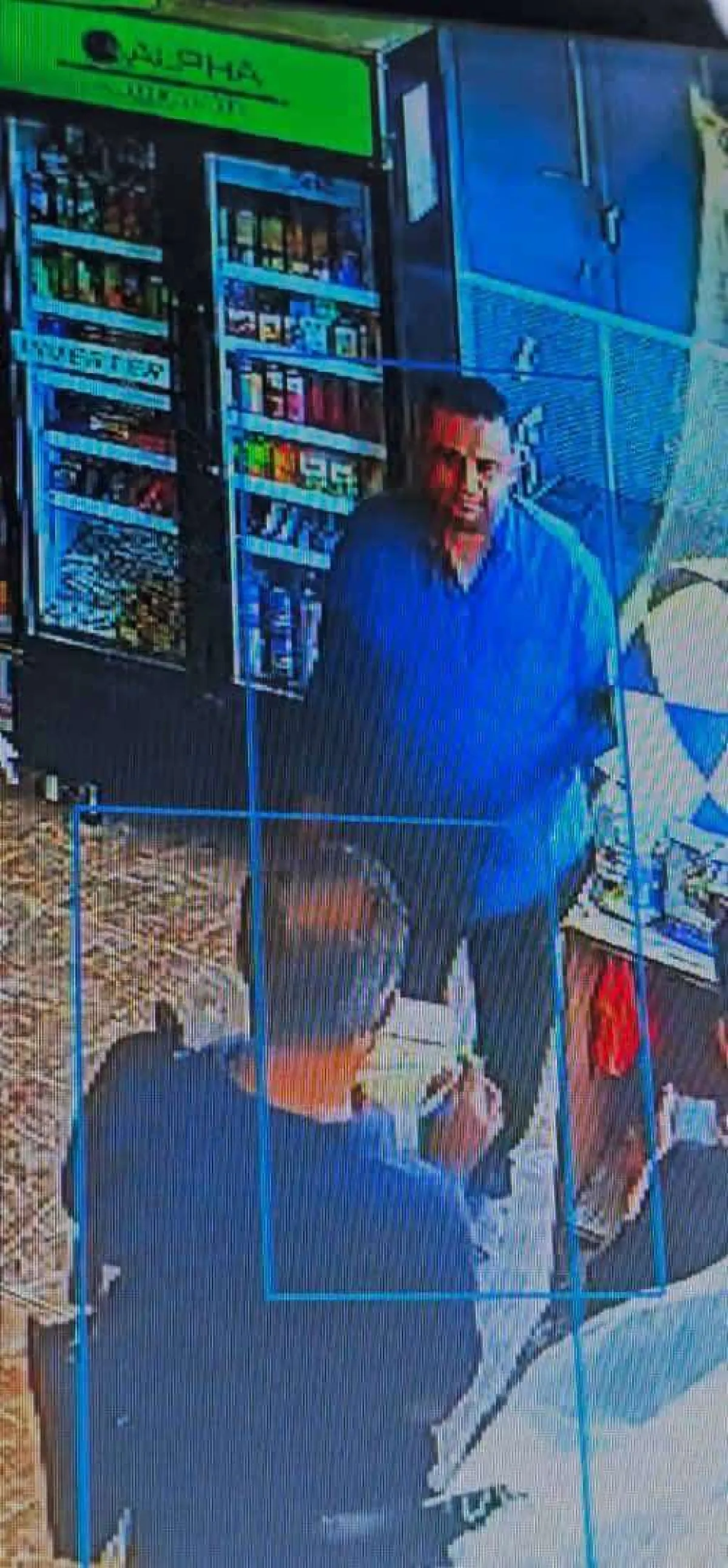 حادثة نصب في عدن: مالك بقالة يقع ضحية عملية احتيال مفاجئة  