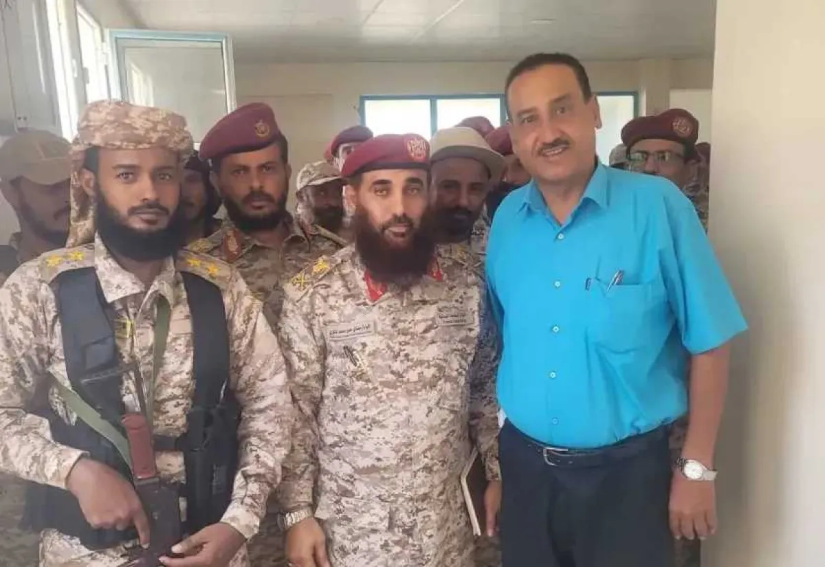 كابوس قطّاع الطرق ”حمدي شكري” يقود حملة أمنية كبرى لتطهير محافظة لحج من نقاط الجبايات غير القانونية