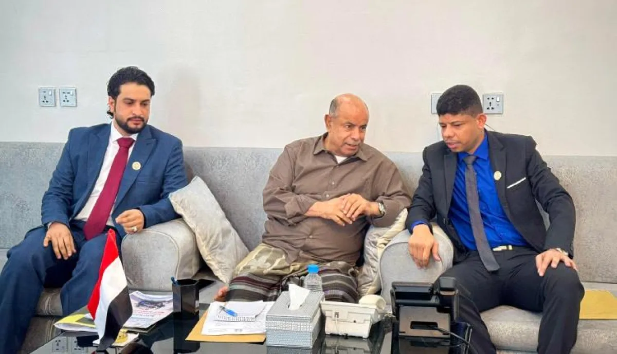 عضو مجلس القيادة محافظ حضرموت يشيد بجهود نقابة المهندسين اليمنيين بالمحافظة