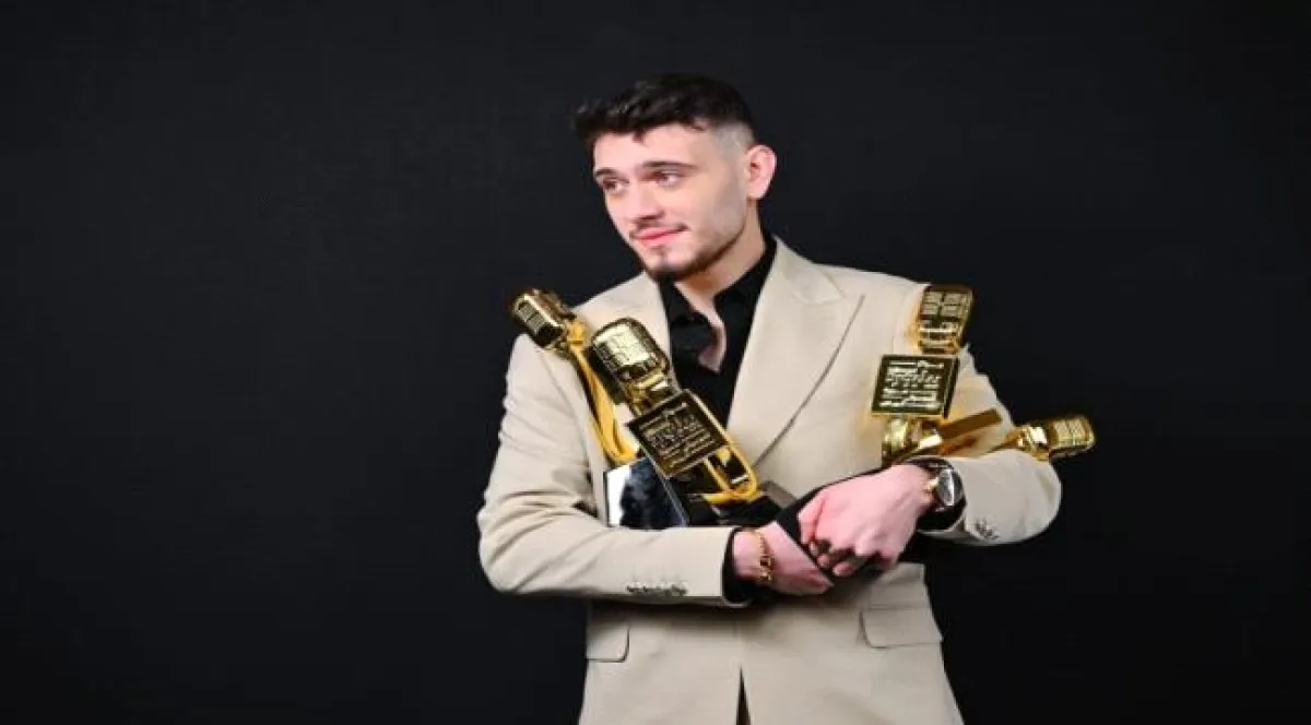 الشامي ولعبة الأرقام... أصغر فنان يتصدر قائمة "بيلبورد عربية هوت 100"