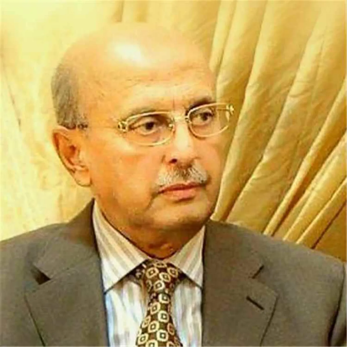 وزير يمني سابق يعلن عن إنفراجه في ملف الأسرى والبدء بتنفيذ خارطة الطريق