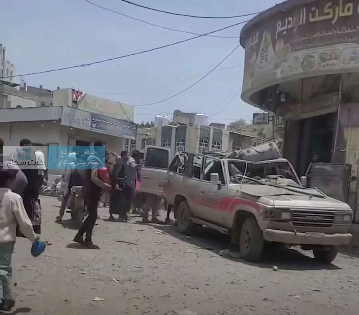 انفجار أسطوانة غاز يحوّل سيارة إلى حطام