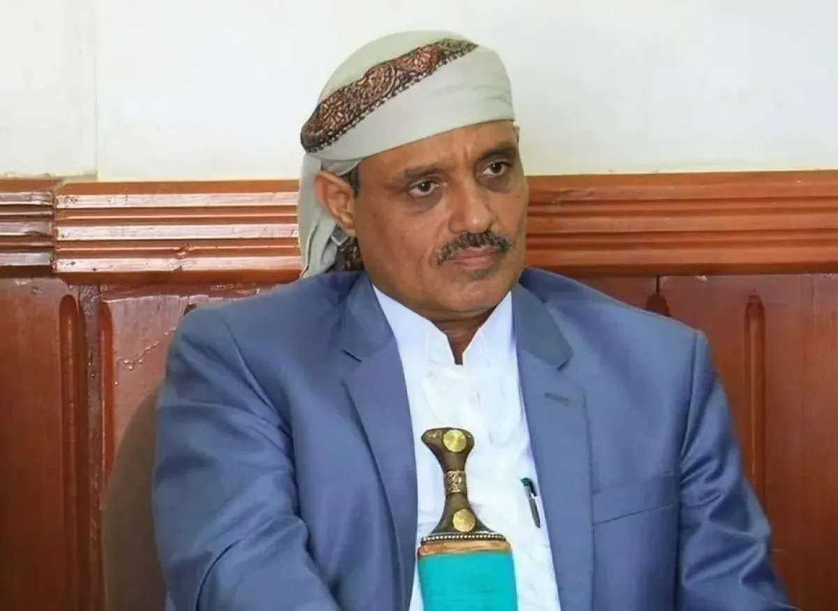 صراع أجنحة الحوثيين.. "السامعي": أُغلقت مكاتبي ومُنعنا من استقبال المواطنين