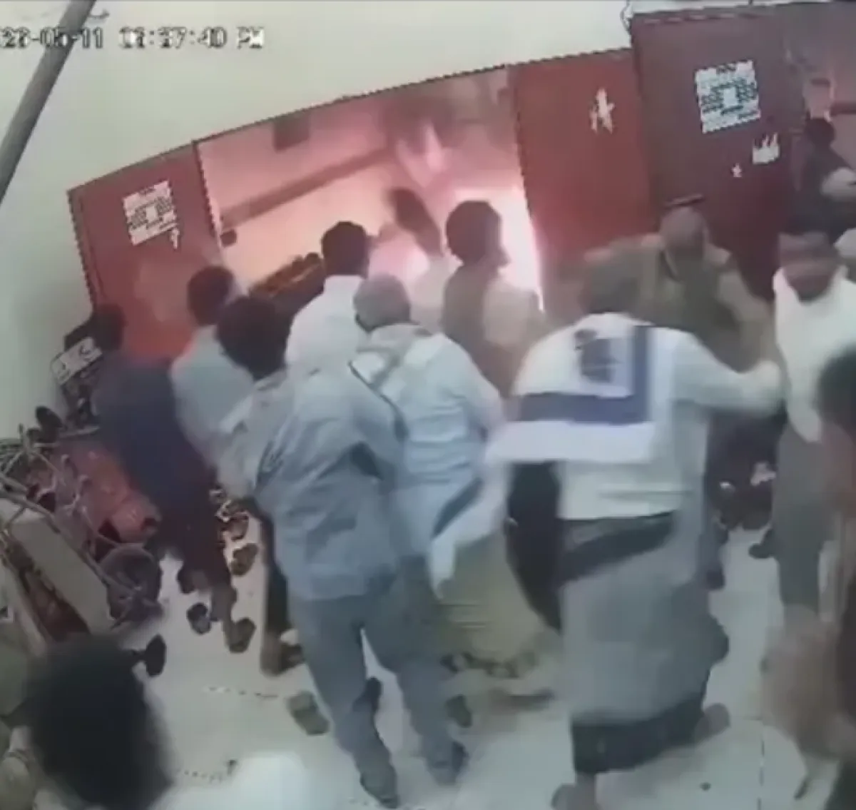 وفاة مواطن في مأرب بعد أن احرق نفسه داخل أحد مساجدها 