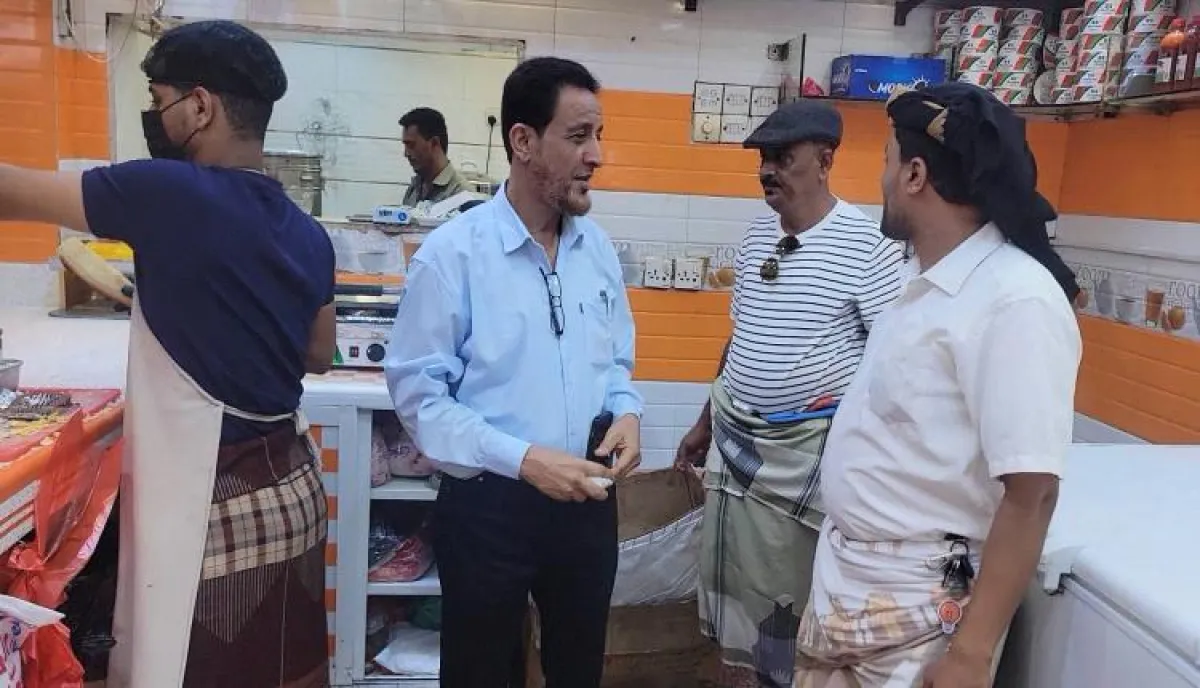 تنفيذ حملة مشددة لضبط المواد الغذائية المنتهية ومراقبة المطاعم والبوفيهات بالبريقة