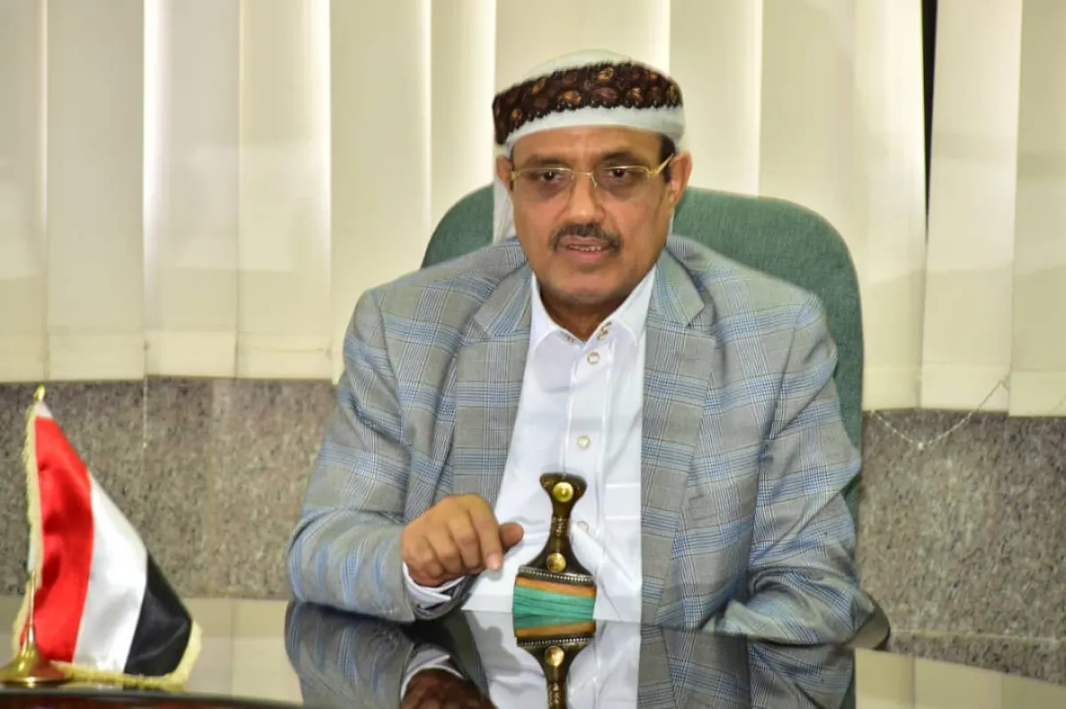 سلطان السامعي يشكو طرده من مكاتبه في صنعاء 