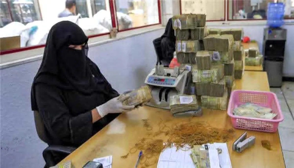 أسعار صرف الدولار والسعودي أمام الريال اليمني اليوم الثلاثاء 