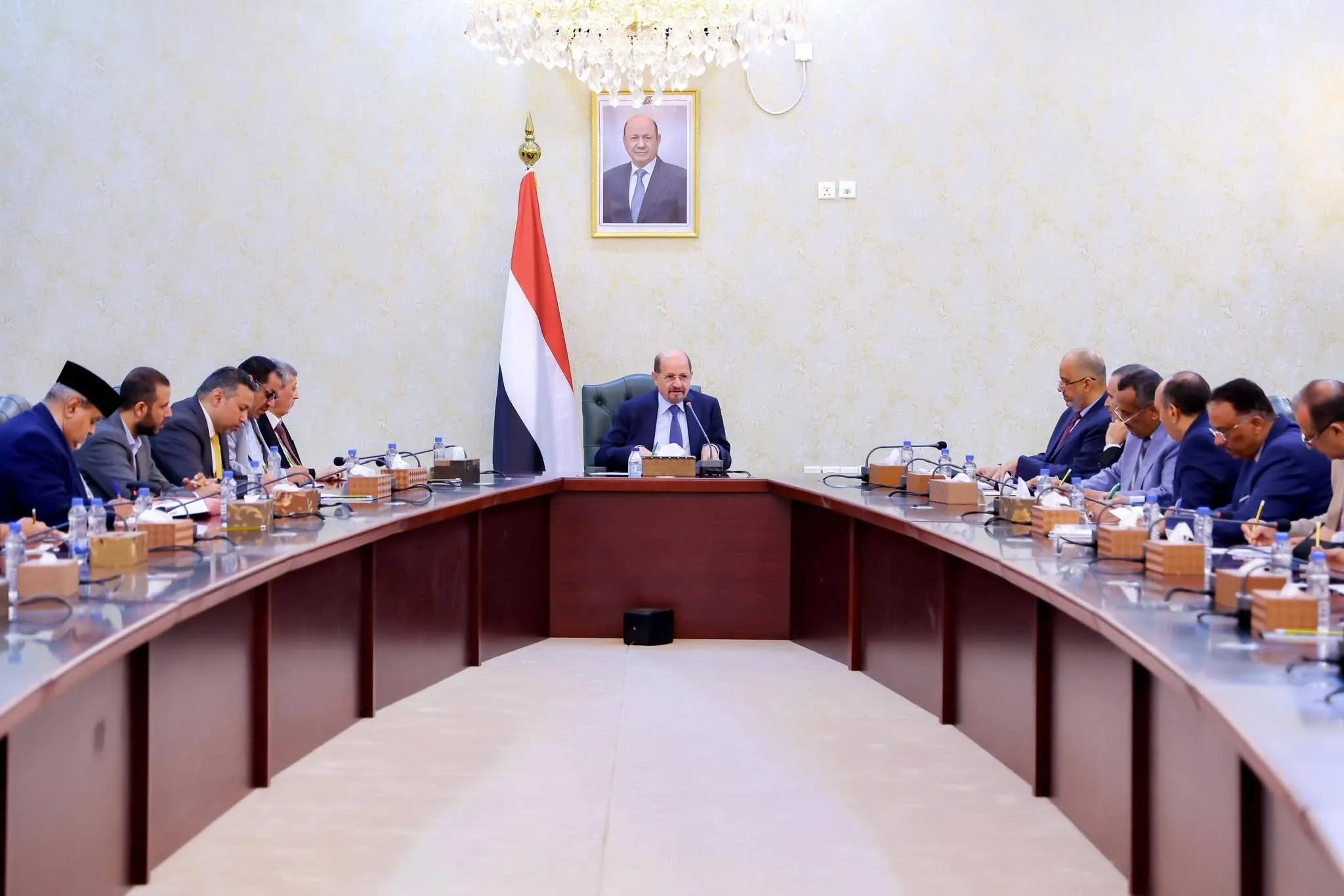 الحكومة اليمنية تعلن إنشاء وحدة للشراكة مع القطاع الخاص وتشكيل لجنة مشتركة لتعزيز الاستثمار