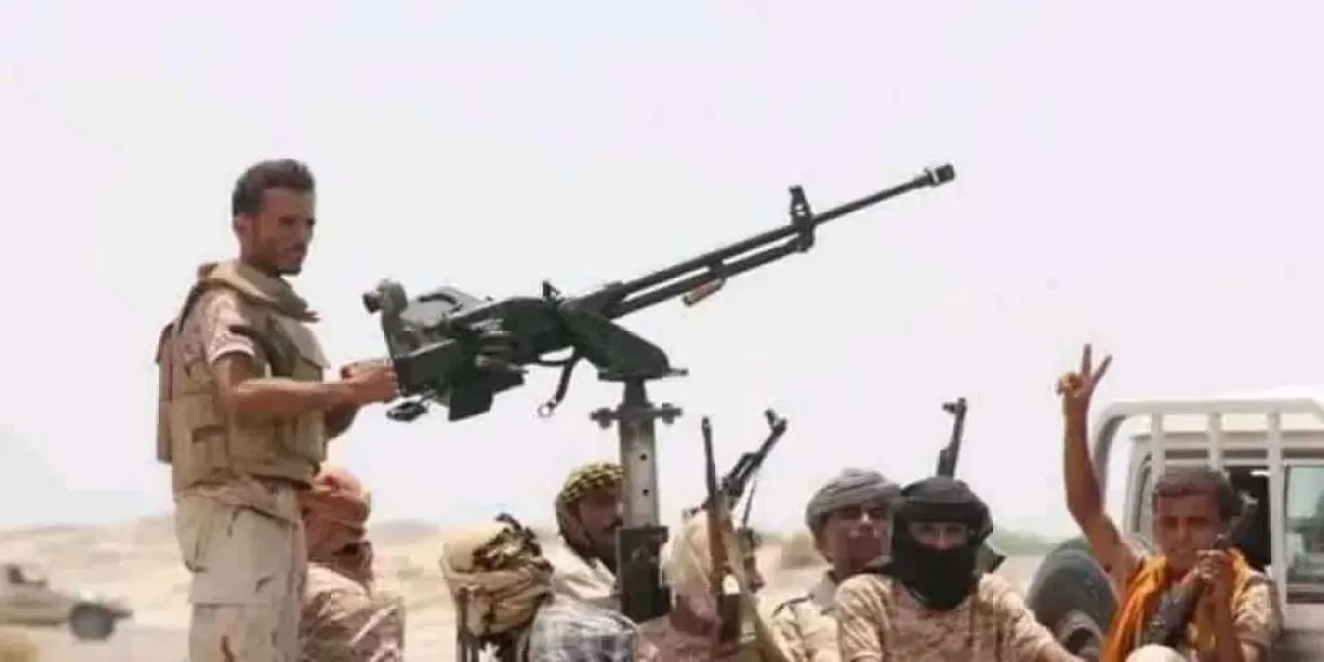 طيران حوثي مسيّر يستهدف مواقع القوات الحكومية في خطوط التماس