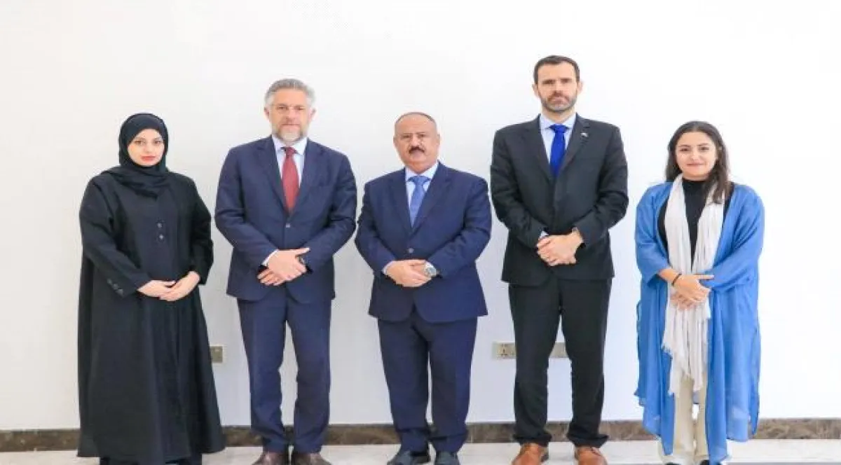 وزير النقل يبحث مع سفير الاتحاد الأوروبي تعزيز التعاون لتطوير قطاعات النقل في اليمن