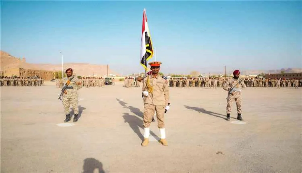 استعراض عسكري وأمني بسيئون لتعزيز الجاهزية وترسيخ الاستقرار في وادي حضرموت