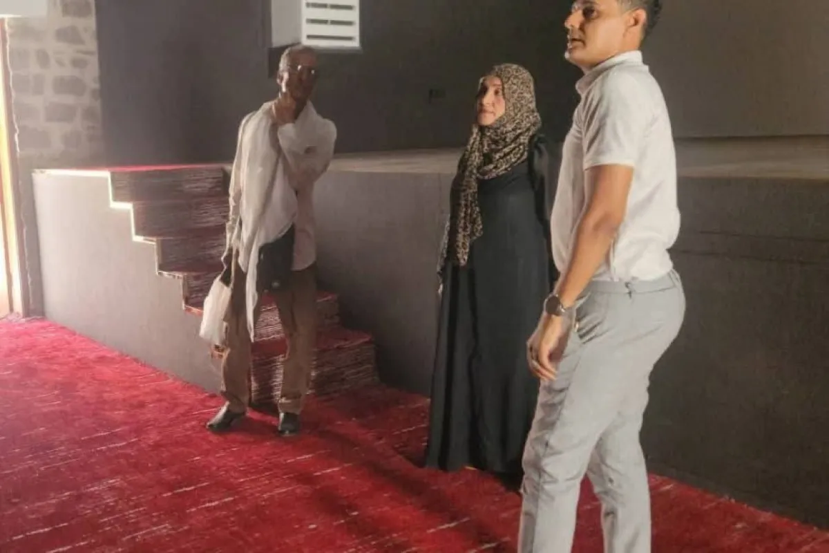 في إطار إنعاش الحراك السينمائي بعدن.. مدير عام مكتب الثقافة تتفقد مستجدات تجهيز "Aden Cinema House"