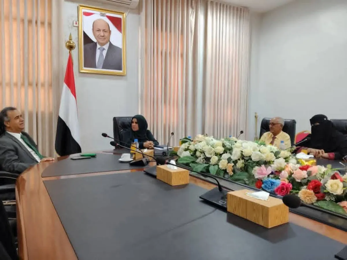 وزيرة الدولة لشؤون المرأة تبحث مع السفير الليبي تعزيز دعم وتمكين المرأة اليمنية