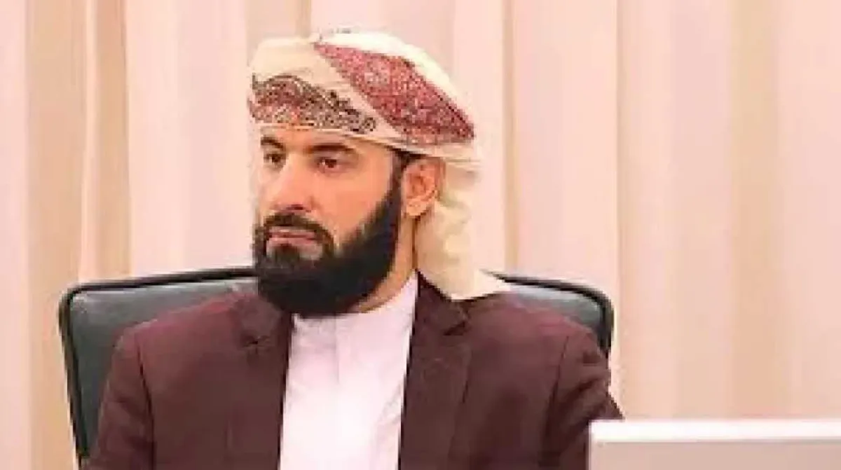 مجهولون يستهدفون النيابة العامة في أبين بقنبلة.. وشائعات تزعم استهداف منزل المحافظ