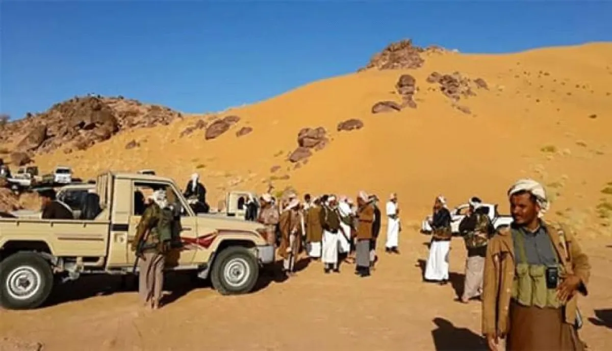 قبائل دهم بالجوف تحاصر مصالح الحوثي وتتوعد بالخيار العسكري
