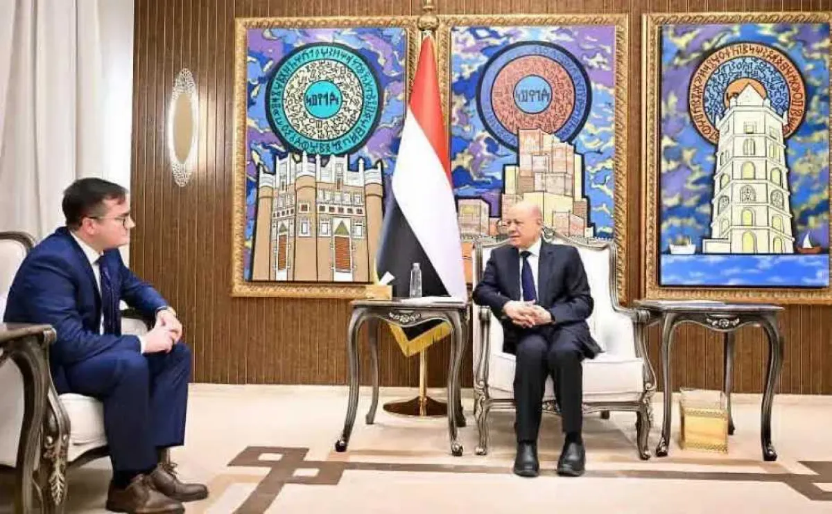 الرئيس العليمي يتسلم رسالة تهنئة من الرئيس الروسي بمناسبة العيد الوطني 22 مايو