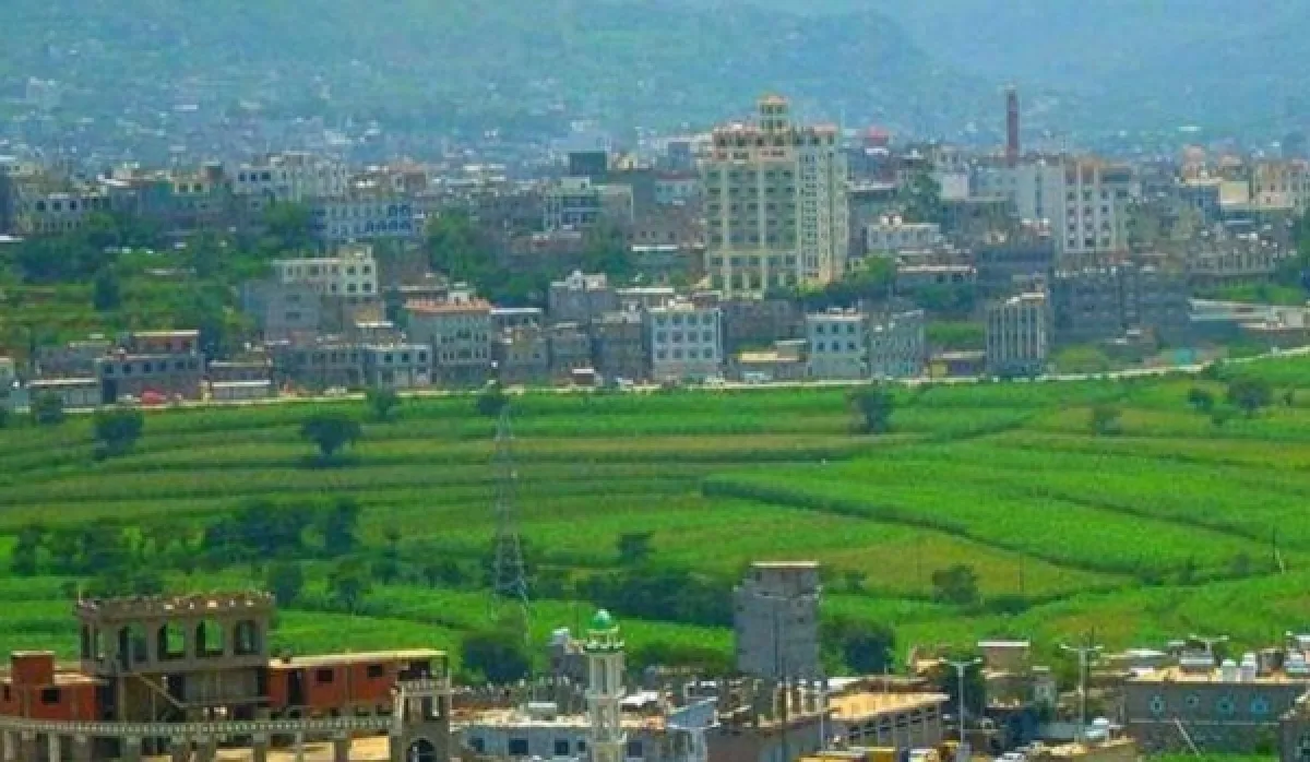 فساد الأوقاف في إب.. نهب للملايين وتلاعب بالعقود
